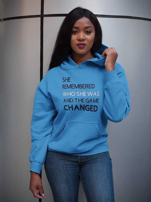 She remembered who she was Pullover Hoodie